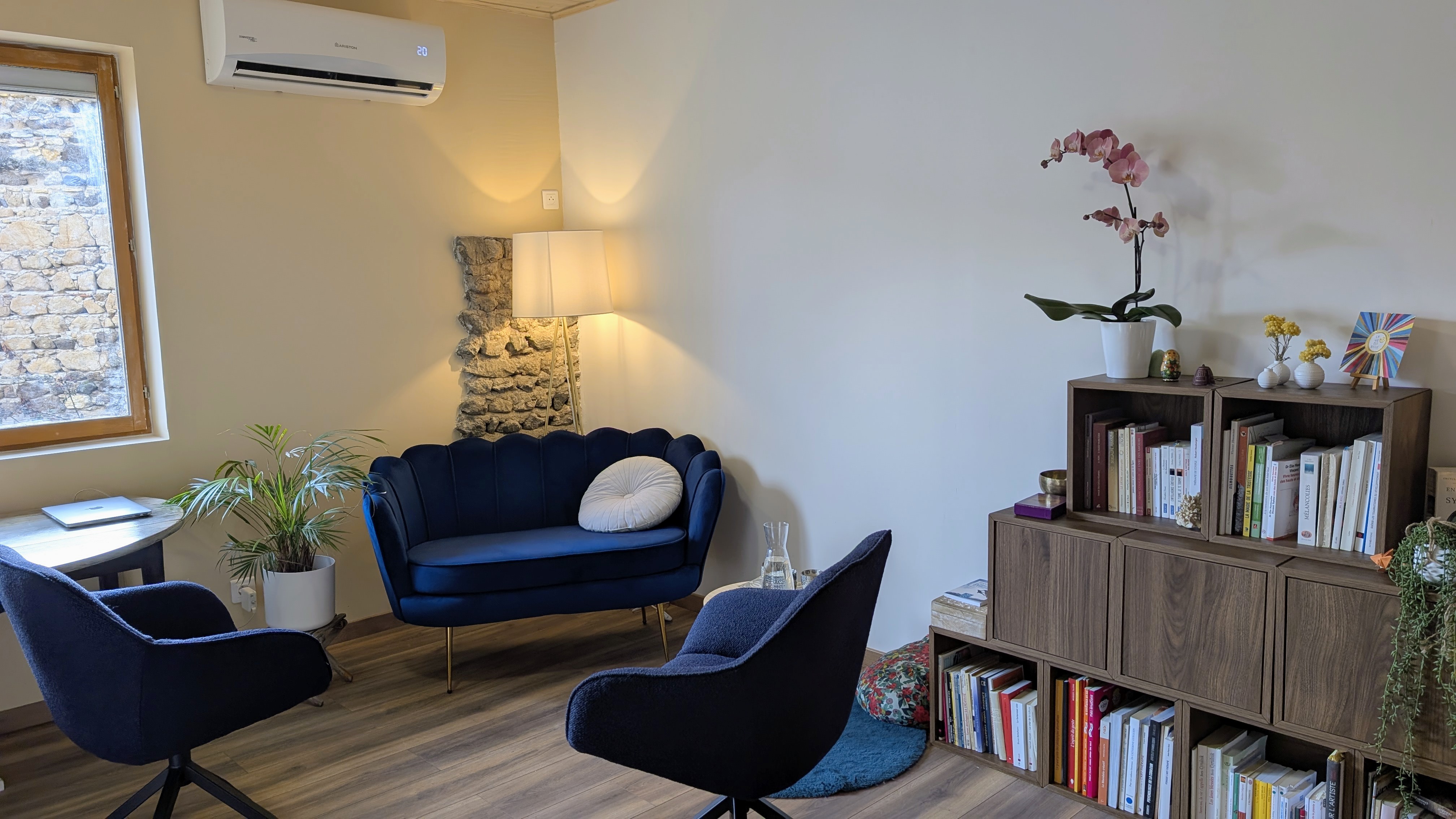 Madame VAAST MARION  à Cournon-d'Auvergne